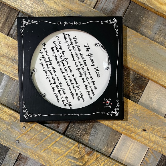 NIB {The Giving Plate} White 10.5" Round [Katie ❤︎ Mandy] Sharing Dish | Gift - Picture 3 of 12